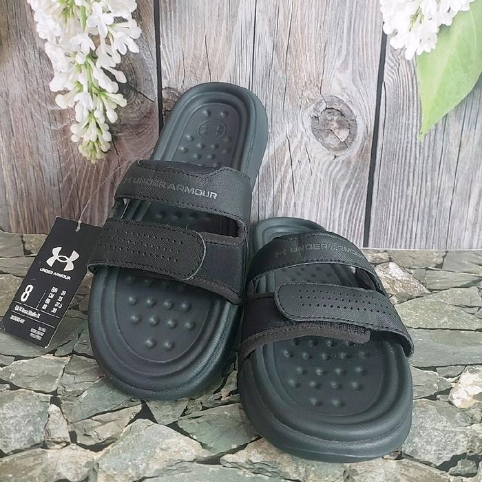 Sendal Under Armour Black Size 8