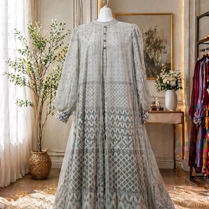 Gamis Outer Batik Elegan dengan Desain Menarik dan Nyaman untuk Penggunaan Sehari-hari Pola Khas dan