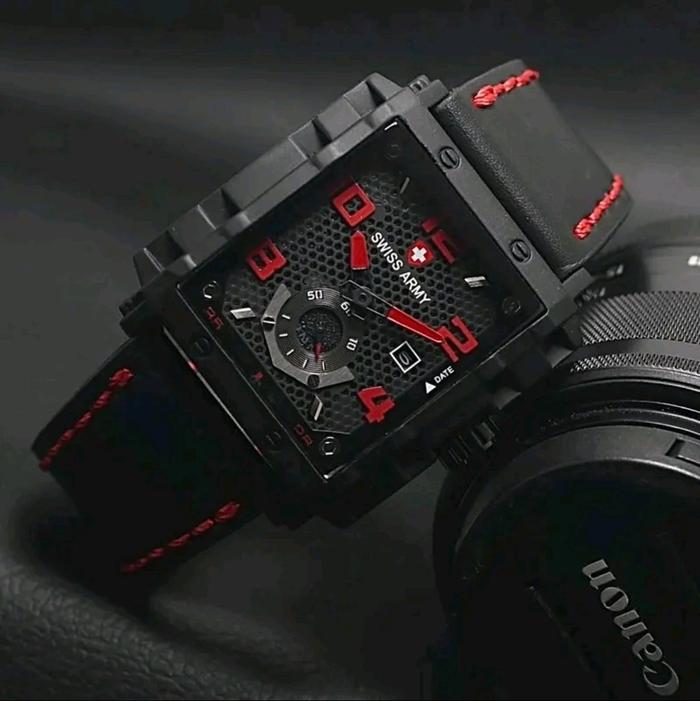 Jam Tangan Pria Swiss Army Tali Kulit Asli Tahan Air-Garansi 1 Tahun