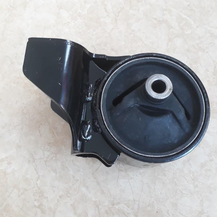 dudukan mesin engine mounting kanan suzuki baleno 97 KI1