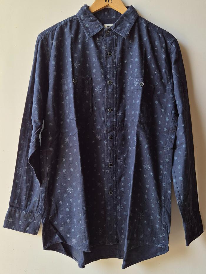 UNIQLO Flannel Printed Shirt Paisley Kemeja Lengan Panjang Motif Bandana Size L