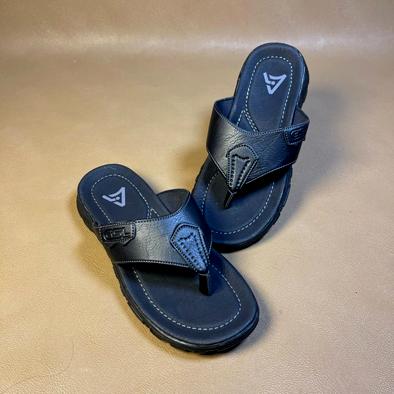Sandal Pria Kulit Sintetis Casual , Sandal Maung 02, Sandal Japit Pria Nyaman, Ringan, dan Elegan by