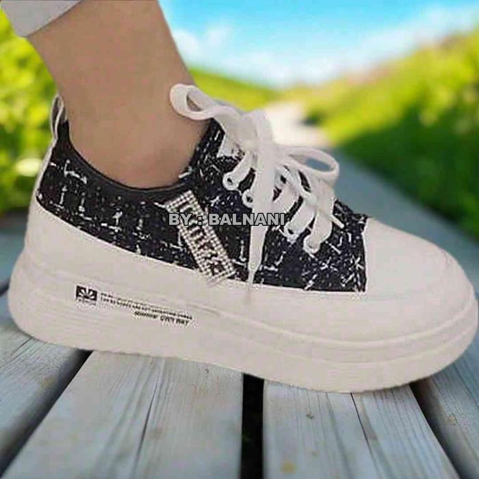 Balnani Shoes Store 2022 Sepatu Casual Wanita Terbaru Ringan Empuk Kualitas Baik Nyaman Tampil Trend