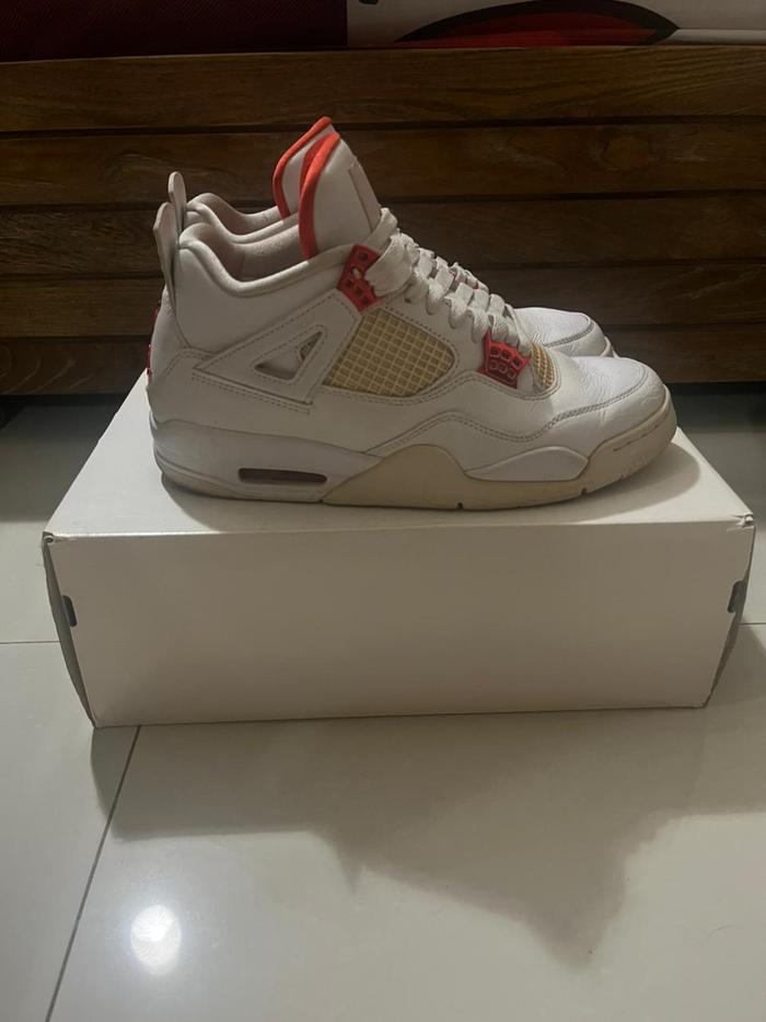 Preloved Sepatu Air Jordan 4 Original