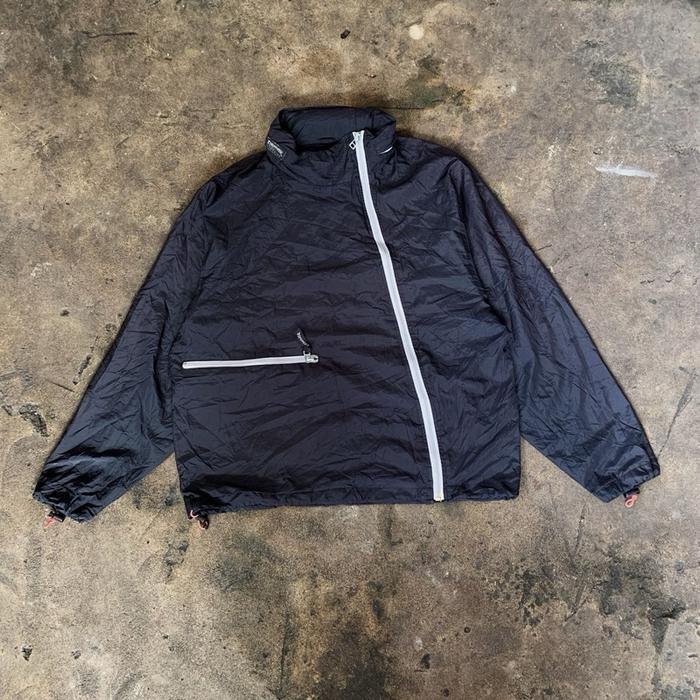THRASHER ORIGINAL Jaket Windbreaker Pria Hitam dengan Desain Zipper Putih dan Detail Kancing