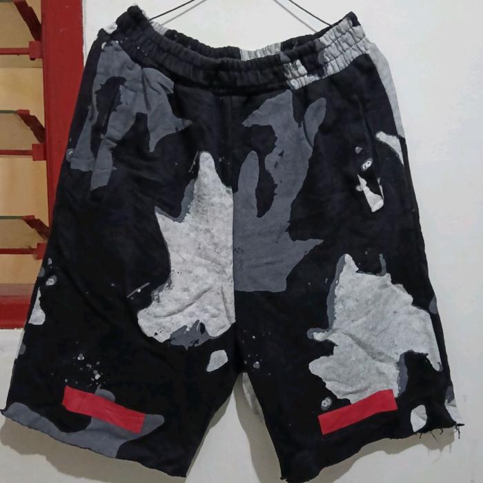 celana pendek off white bekas motif camo