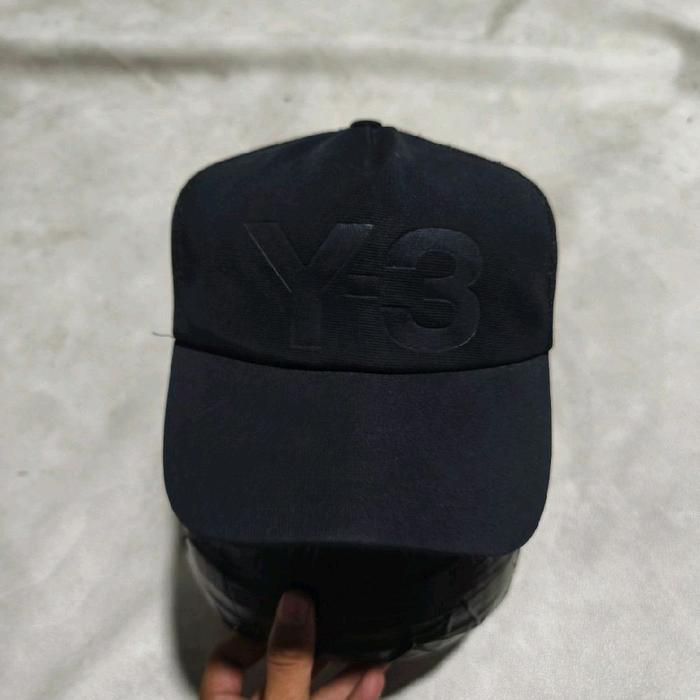 Topi snapback pria adidas x yoh jiyammoto y3 hitam bekas