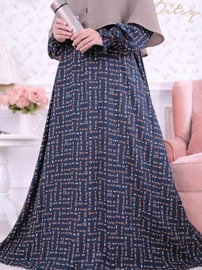 DITSY OFFICIAL ASHA NAVY SIZE L SERIES 4 ROYAL VISCOSE NIGHTGOWN