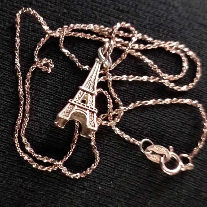 kalung perak 925 dengan liontin menara thomas sabo