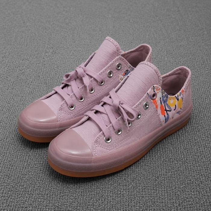 sepatu Cvrs peaceful plum 70s low wanita a01731c Nos