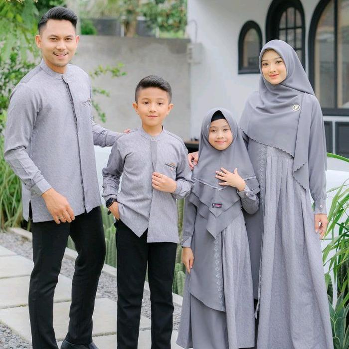 Dilovable.id | SARIMBIT FIRDAUS SARIMBIT LEBARAN POLOS KOMBINASI RENDA GAMIS KONDANGAN BY. NAZUMI