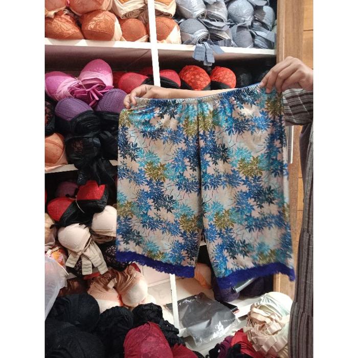 Terbaru Celana Legging Strit Pendek Renda Wanita Leging Renda Wanita Lejing Strech Renda Jumbo Murah