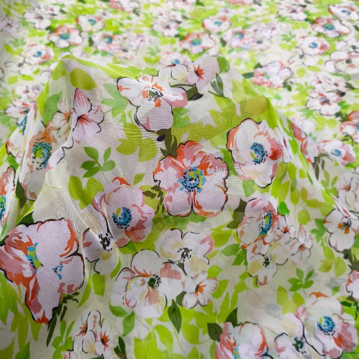 Kain Sifon Sutra Motif Kembang Besar Bahan Jatuh Lembut Adem Elegan untuk Gamis Dress Blouse dan Hij