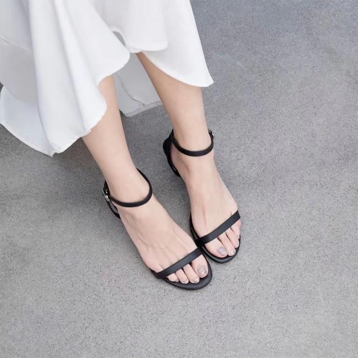 DH - Women's Heel Tinggi 7cm New Model Bahan Sintetis Wanita Sandal Ringan Transparan Antiselip Whit