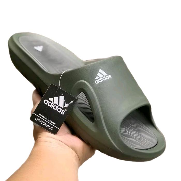 Adidas Sandal Slop / Sandal Karet Slip On / Untuk Cowok Kekinian