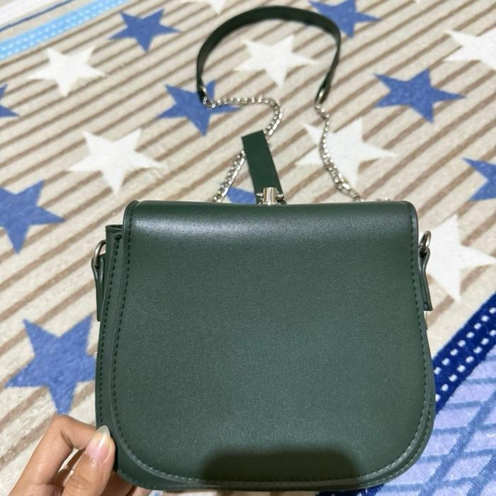 preloved tas miniso hijau army
