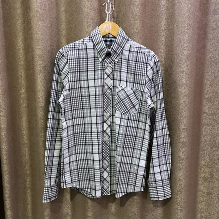 Kemeja Ben Sherman ••••••