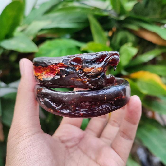 Gelang Akar Bahar Merah Ukir Macan Tembus Cahaya Asli Berkualitas / Gelang Akar Bahar / Akar Bahar A