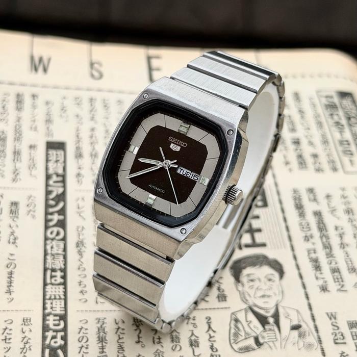 SERI LANGKA ! jam tangan seiko 5 tv automatic tank black dial 2906 535A mid size original rare vinta