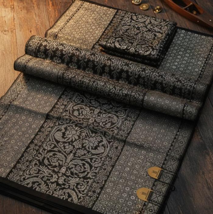 Kain Songket Batubara benang perak tenun tangan untuk pakaian adat tradisional