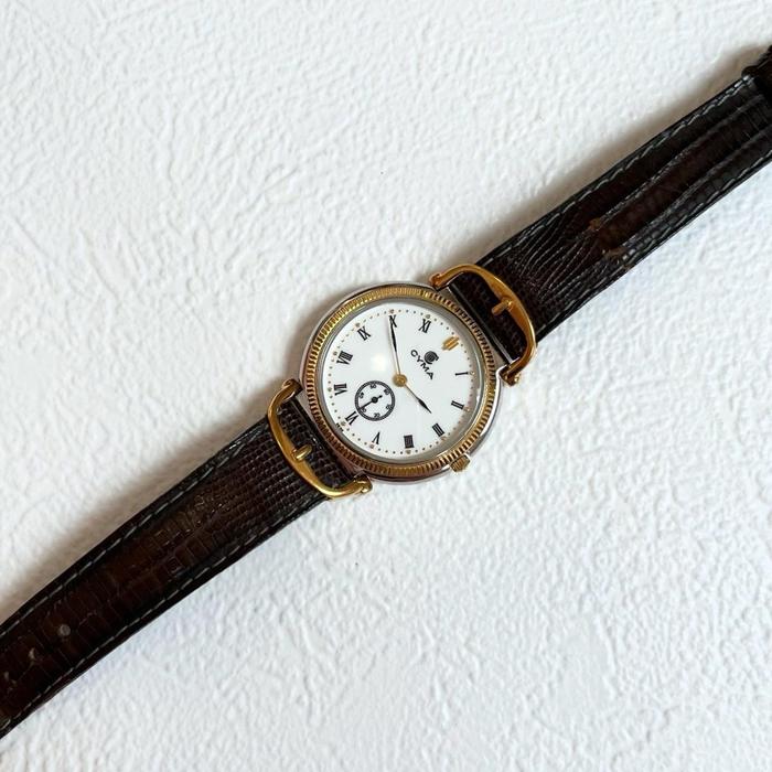 Cyma Quartz Watch 32mm Auth