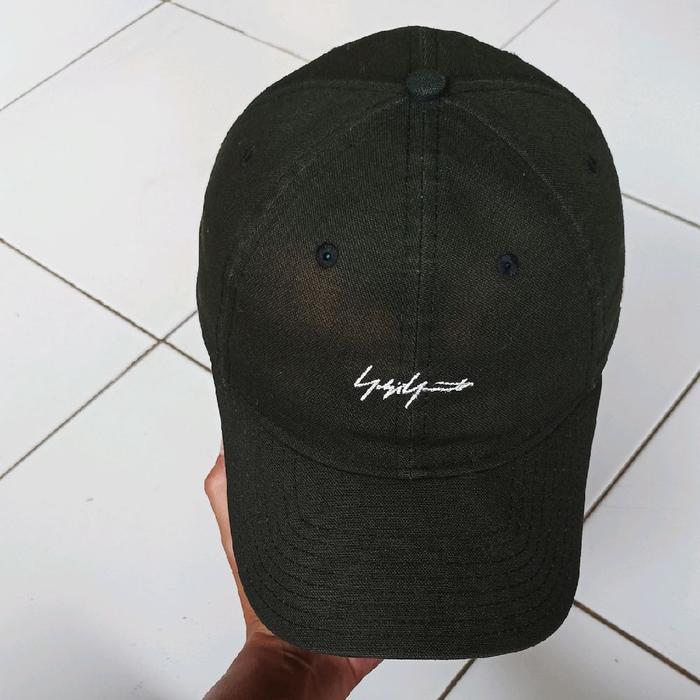 topi N.E x yohji yamamoto minus warna