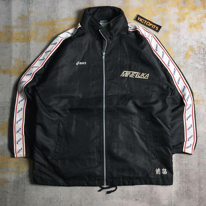 Jaket Windbreaker Asics Tapped