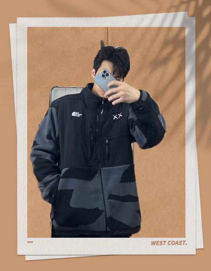 Jacket TNF x KAWS 1995 Retro Denali