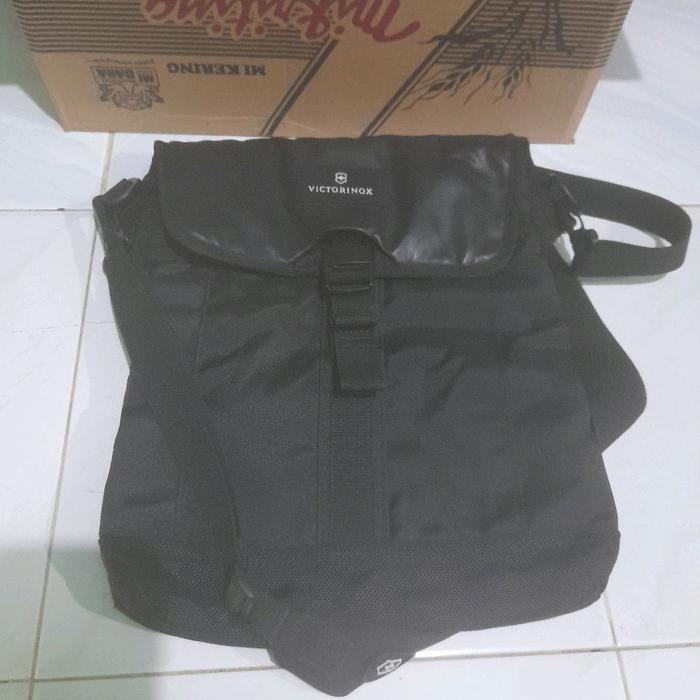 Tas slempang / sling bag victorinox second