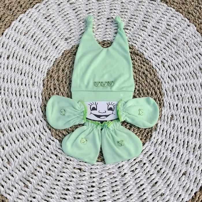 BabyCare Satu Set Sarung Tangan dan Sarung Kaki Bayi Baru Lahir dengan Topi warna Kualitas Halus Nya