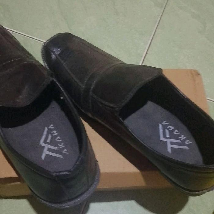 Sepatu || Sayap Astrea || Spion