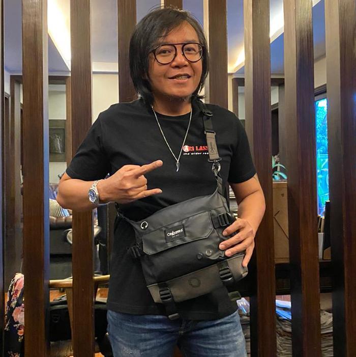 Onixers DOHA Slingbag Tas Selempang Pria Waterproof