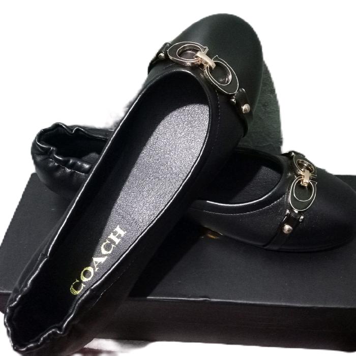 Flat Shoes Coach Wanita Size 39