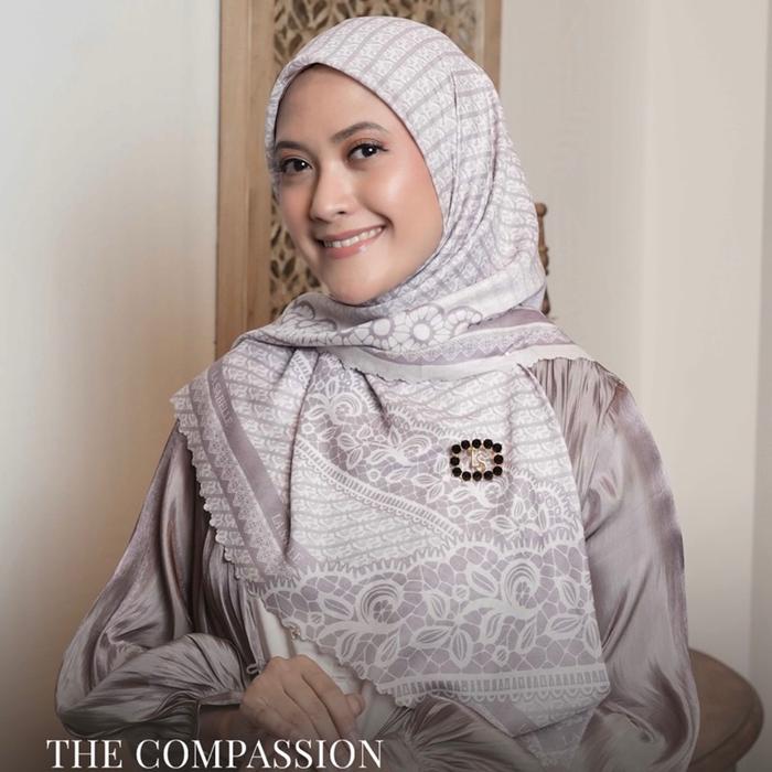 La Sabelle hijab LS the compassion scarf- zahra sand