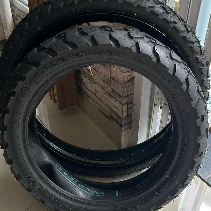 Ban IRC Trail Winner luar dalam 140/70 R17 90/90 R21 sandar Kawasaki KLE 500 brand new tidak jadi pa