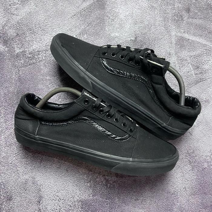 [Size 46] Vans Oldskool Black Full Black Triple Black Second Original Kondisi Mulus Nominus. Harga B