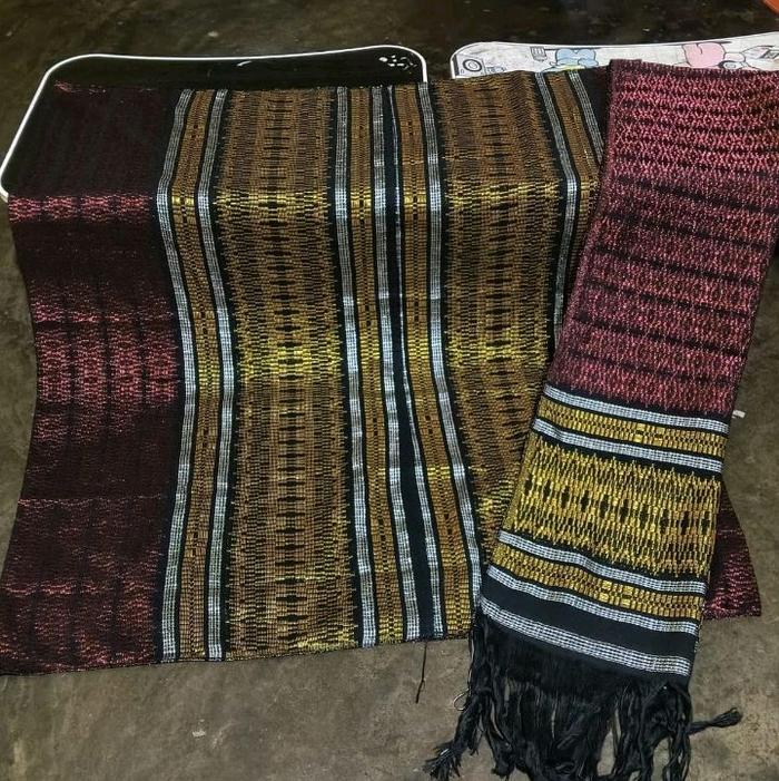 Songket Batak Tumtuman Kepala Gold