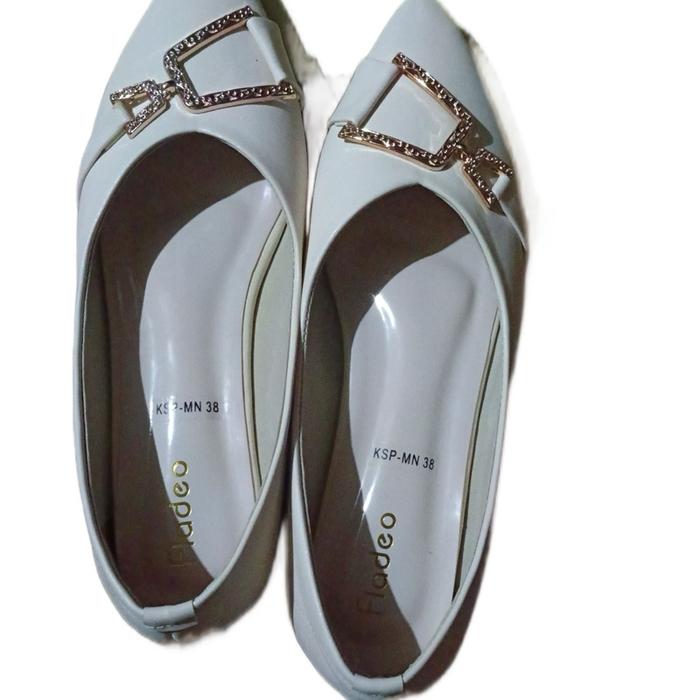 Fladeo Sepatu Wanita Putih Model KSP-MN 38 Ukuran 38 Tersedia Warna Putih