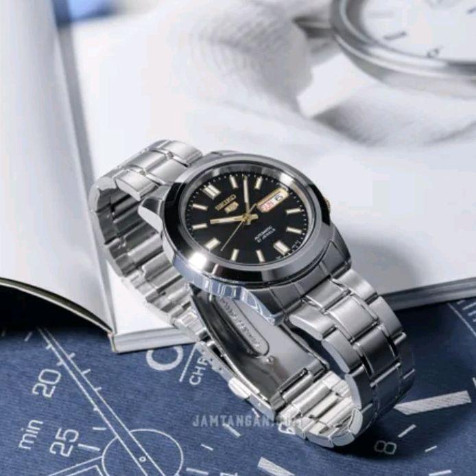 seiko 5sports snkk17k1 Automatic