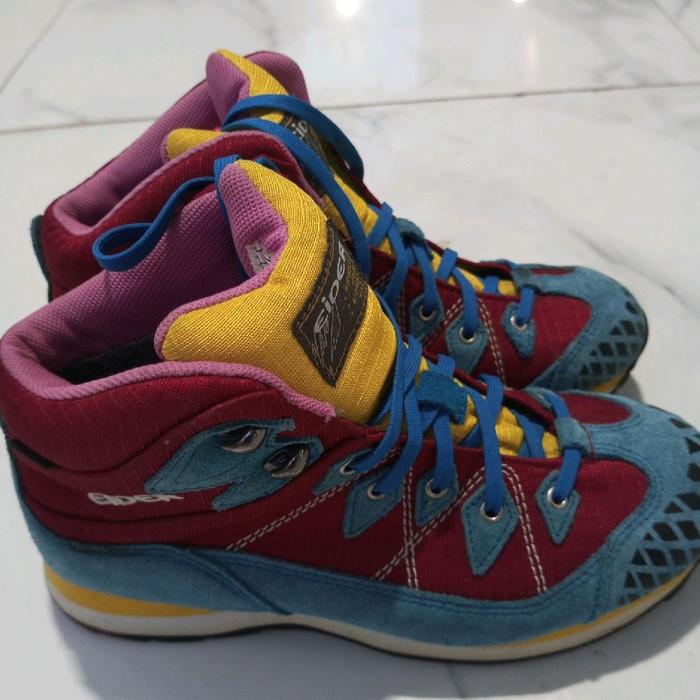 Sepatu Branded Outdoor Eider Suede Size 38 (Second)