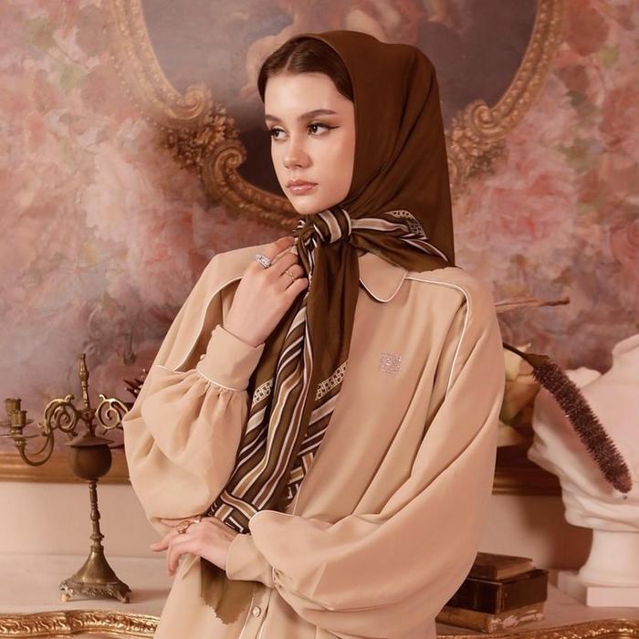 IVAN GUNAWAN PRIVE Grace Brown Scarf by IVAN GUNAWAN ORIGINAL Hijab Jilbab Segi Empat Laser Cut Prem