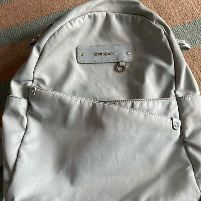 Preloved Ransel Samsonite Kualitas Terbaik untuk Perjalanan Anda
