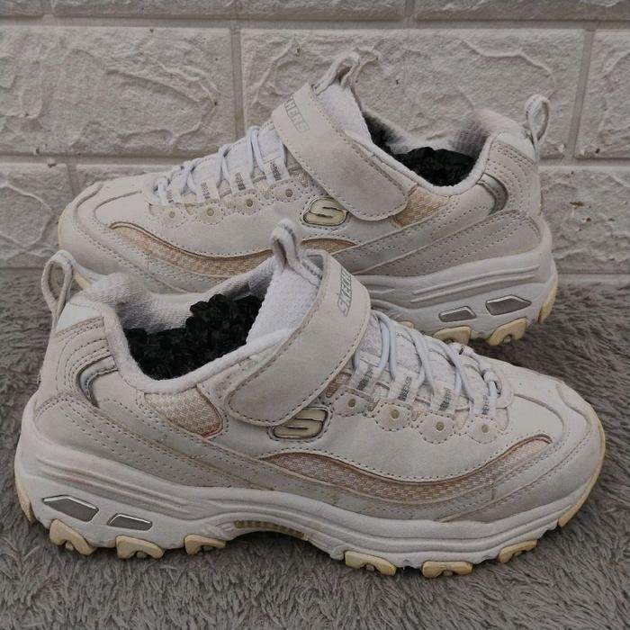Sepatu Anak Second Skechers D'Lites Low-Top Running PS White Silver Bekas Preloved