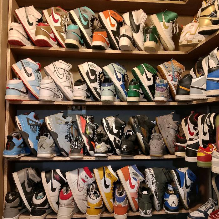 KUMPULAN SEPATU SNEAKERS SECOND IMPORT ORIGINAL