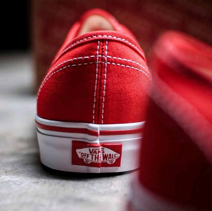 Vans asr.footwear vNs authentic red chili original Sepatu Klasik Merah dengan Desain Khas Vans