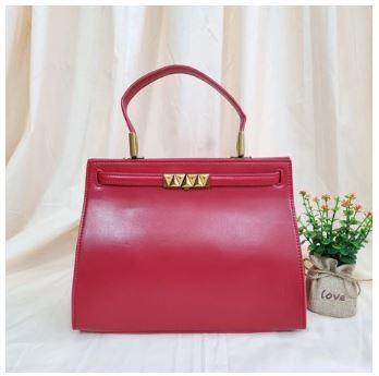 TAS CK WANITA METALLIC PUSH LOCK TRAPEZE BAG