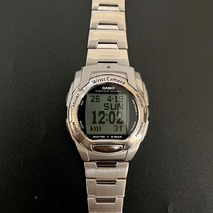 Casio Wrist Camera Color Data Jam Tangan Digital dengan Fitur Kamera di Lengan dan Tampilan Warna wq