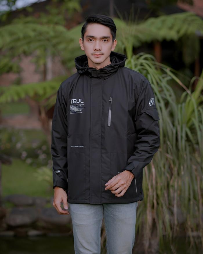 JAKET PARASUT PRIA DISTRO MODEL NASA WATERPROOF M L XL ORIGINAL THE BOJIEL / JAKET OUTDOOR KEREN MUS