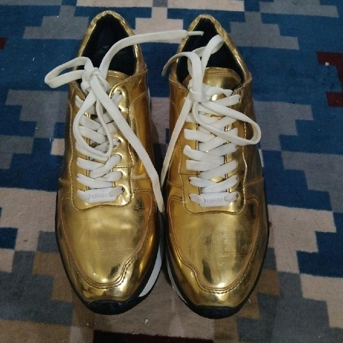 KEN Z0 PARIS Shoes - Desain Menarik & Nyaman untuk Berbagai Kesempatan - Size 38/24 cm - Buatan Chin