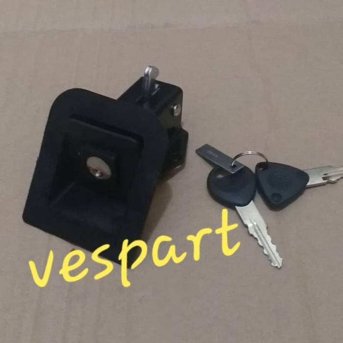 kuncian kunci jok vespa excel L1